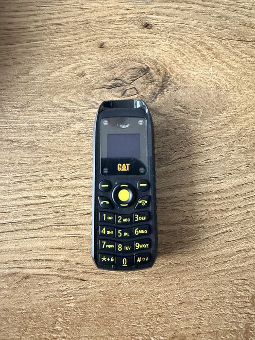 Mini telefon CAT  wielkości 7cm dual sim