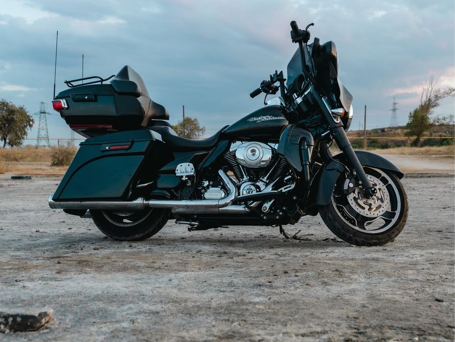 Продам Harley Davidson Street Glide