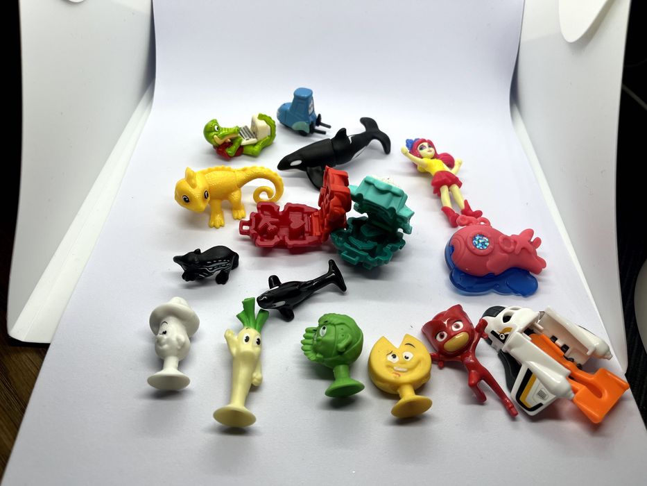 Kinder surprise e outros