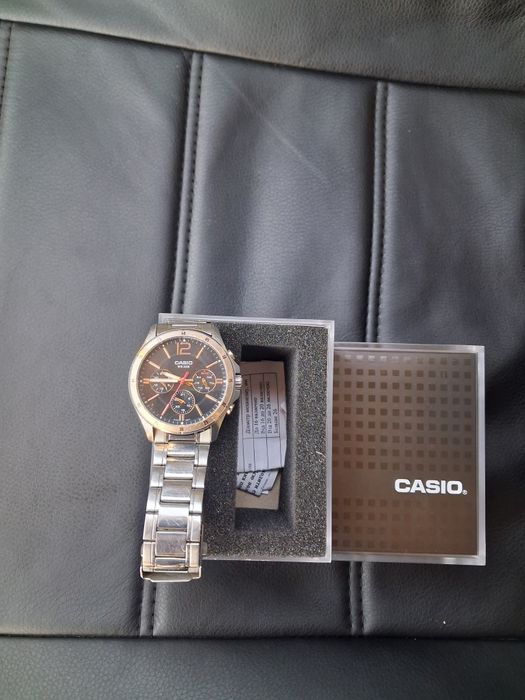 Продам годиник CASIO