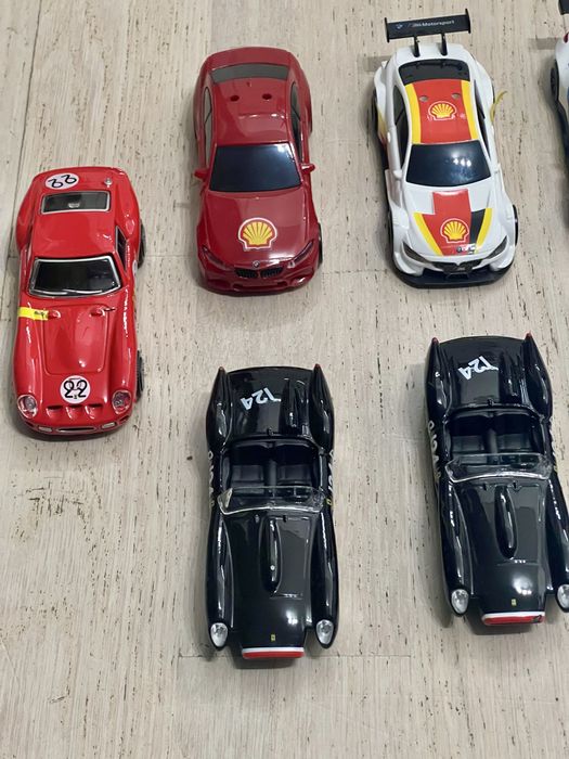 Samochody kolekcjonerskie z Shell marek BMW i Ferrari