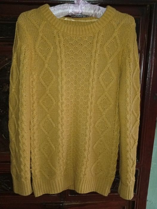 Sweter z warkoczami marki Atmosphere