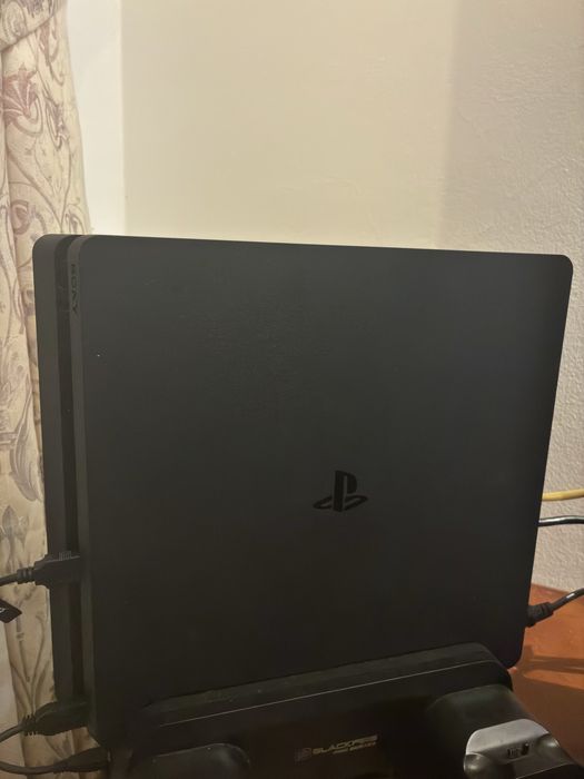 Ps4 1TB 1 comando