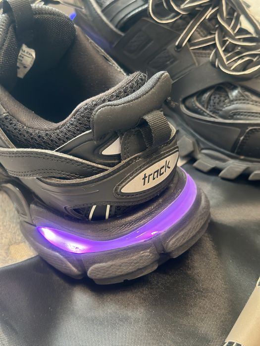 BALENCIAGA TRACK ブラック LEDライト付き 楽天市場】バレンシアガ トラック 黒色 ブラック スニーカー メンズ