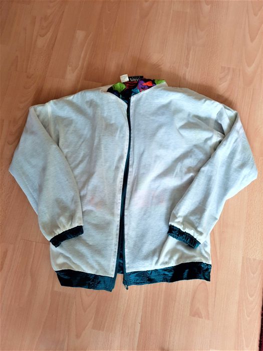 Женский спортивный костюм