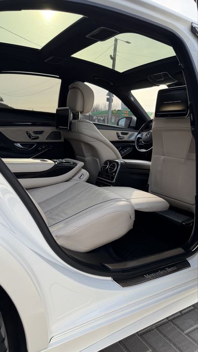 Офіційний Mercedes-Benz W222 S500 LONG 4Matic 2013 р V8 4,7 7G-Tronic