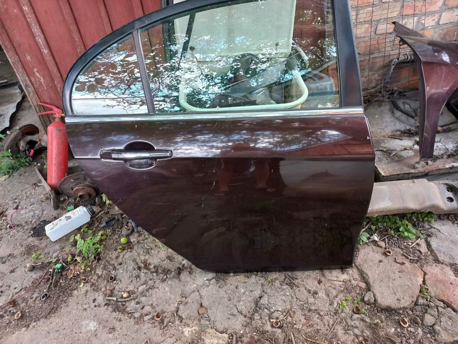 Дверь задняя правая Джили эмгранд Emgrand EC 7