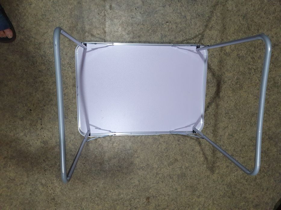 Стіл туристичний розкладний