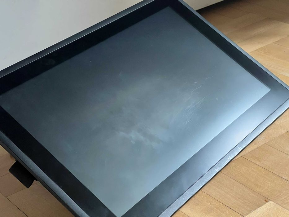 Tablet graficzny LCD Wacom Cintiq 22 DTK2260K0A, rok zakupu 2021
