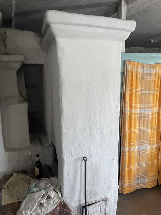 Будинок разом з земельною ділянкою