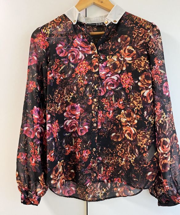 Блузка жіноча гарна