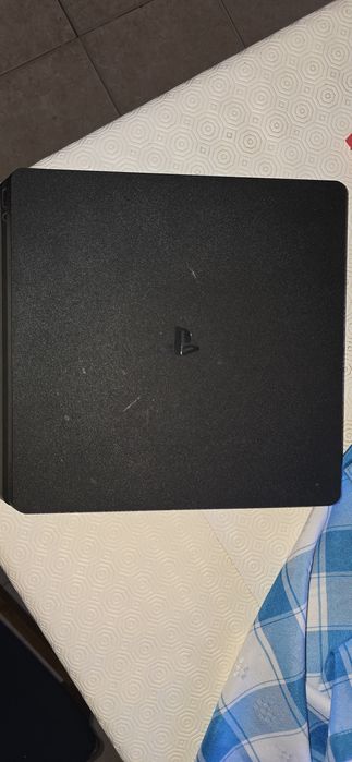 Vendo playstation 4