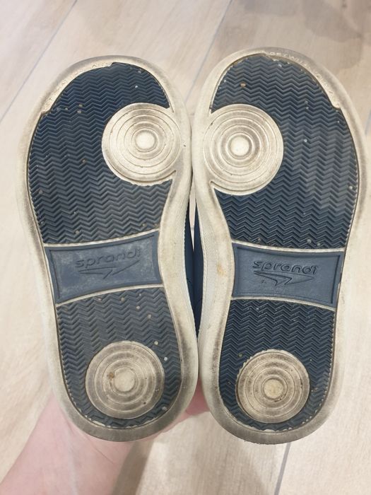 Buty sportowe r.23
