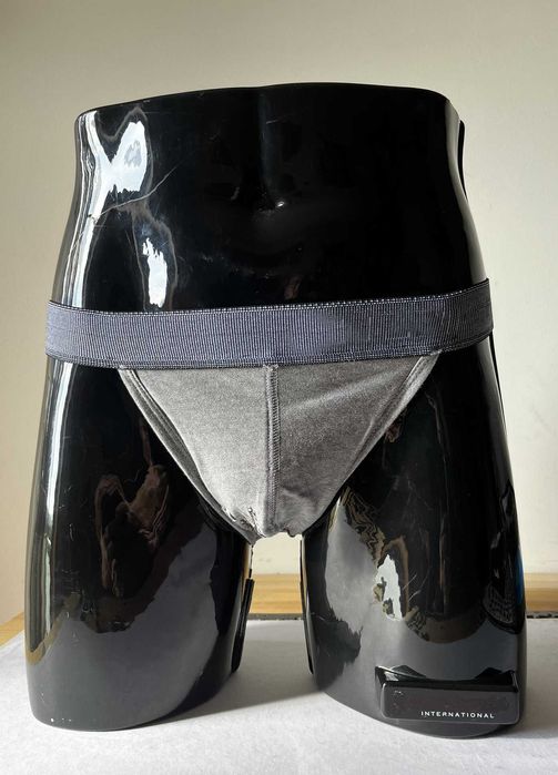 Jockstrap, fio dental, cuecas e boxers para homem