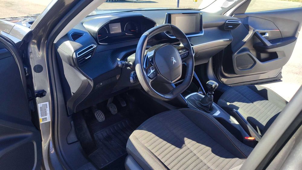 Peugeot 2008 1.2 PureTech 130cv, caixa manual, gasolina, ano 2021, em bom estado de conservação — photo 3
