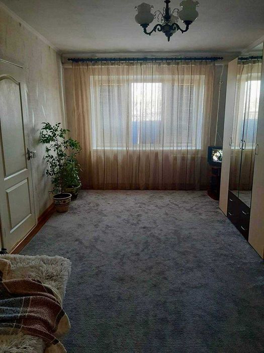 Продам 2х комнатную квартиру район "7 школы"