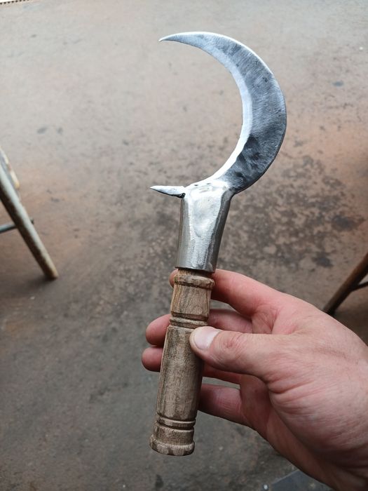 Ритуальний серп стальний