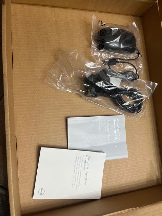 Komputer stacjonarny Deel