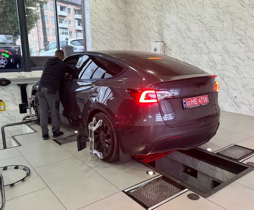 Tesla Model Y 2022• Performance 82 kWh Dual Motor (534 к.с.) AWD Base