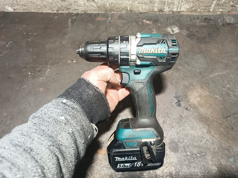 Шуруповерт Makita xph12
