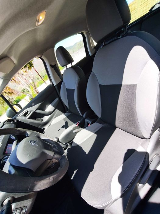 Citroen C3 1.4 .