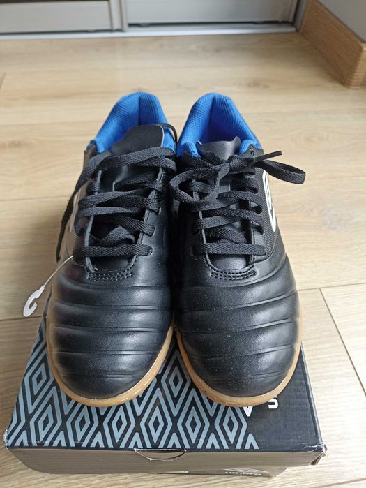 Buty sportowe Umbro Tocco club Ic- JNR 38,5
