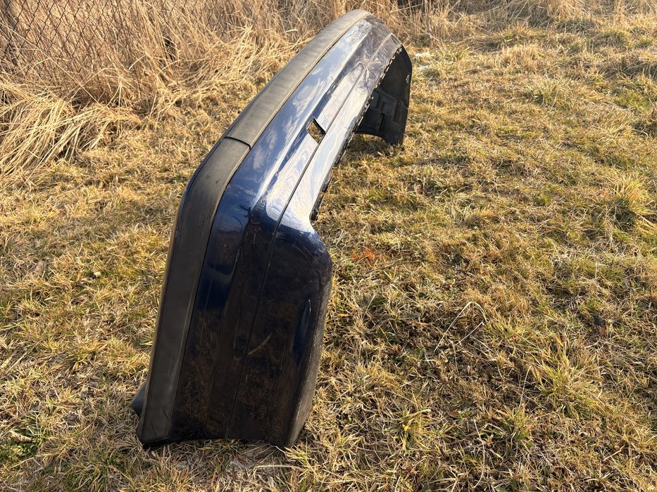 Zderzak tylny tył BMW E36 coupe cabrio sedan