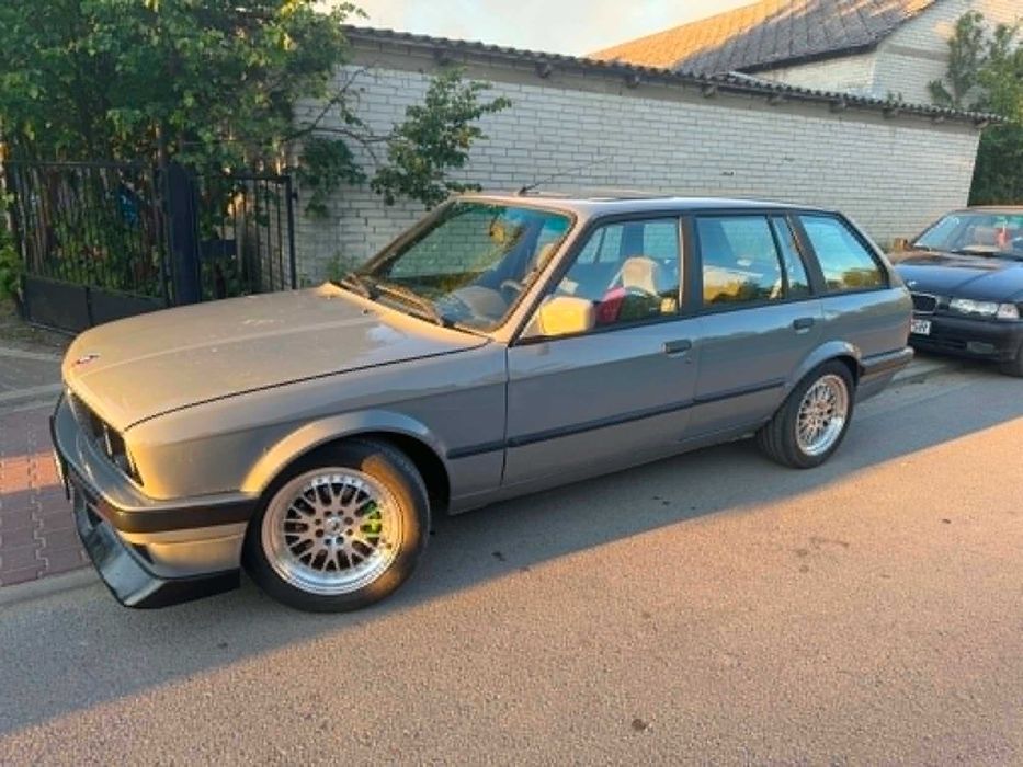 BMW E30 touring 1.8 daily nardo gray