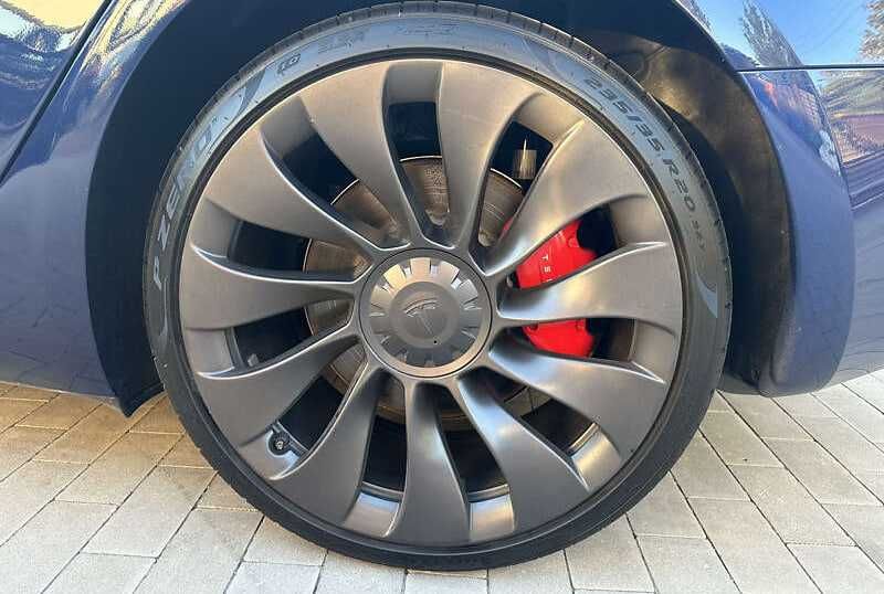 Tesla Model 3 2023