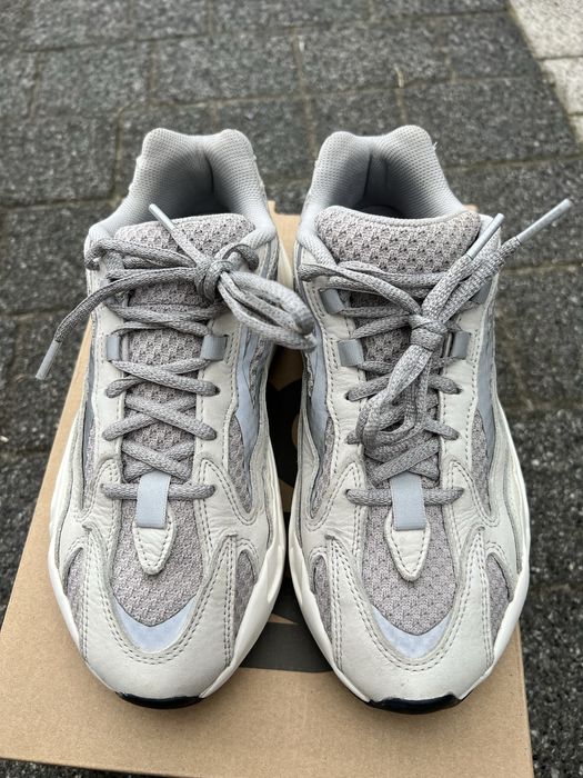 Adidas Yeezy Boost 700 V2 Static buty sneakersy szare białe 40