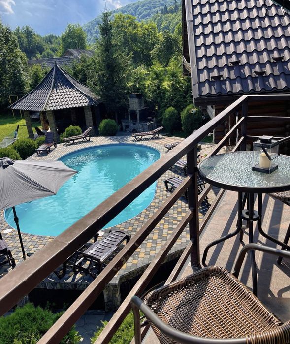 Номер на двох біля чану Мигово