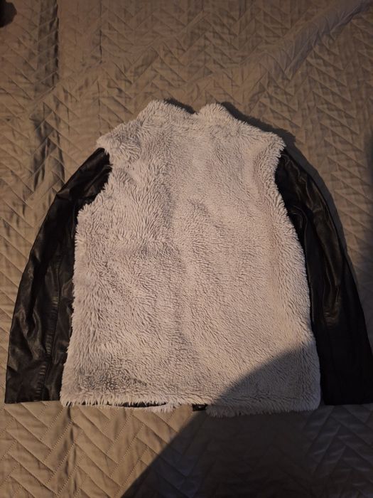 Bulezeczka rozmiar  134  /kurteczka może też posłużyć .na misiu