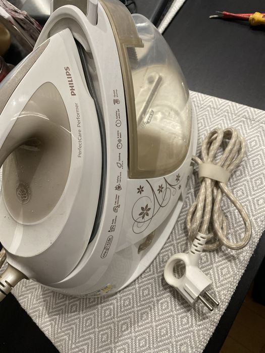 Stacja parowa Philips PerfectCare Performer