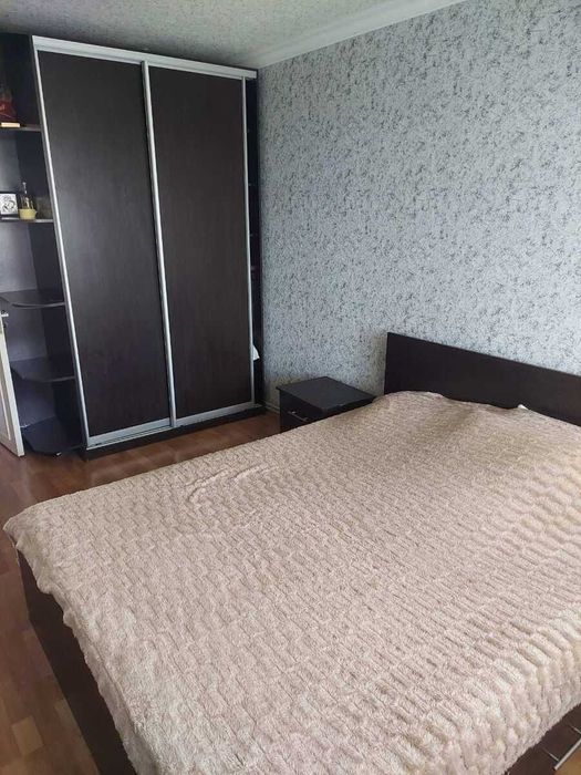 Продам 3-комнатную квартиру Центр (Автономное отопление)