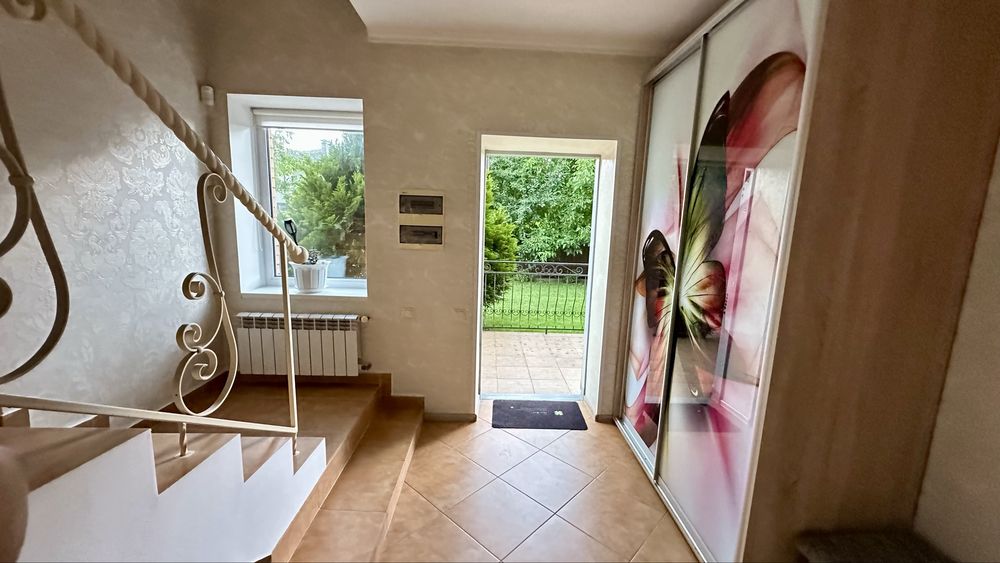 Будинок , Гатне ,інвертор,газ,можно з тваринами