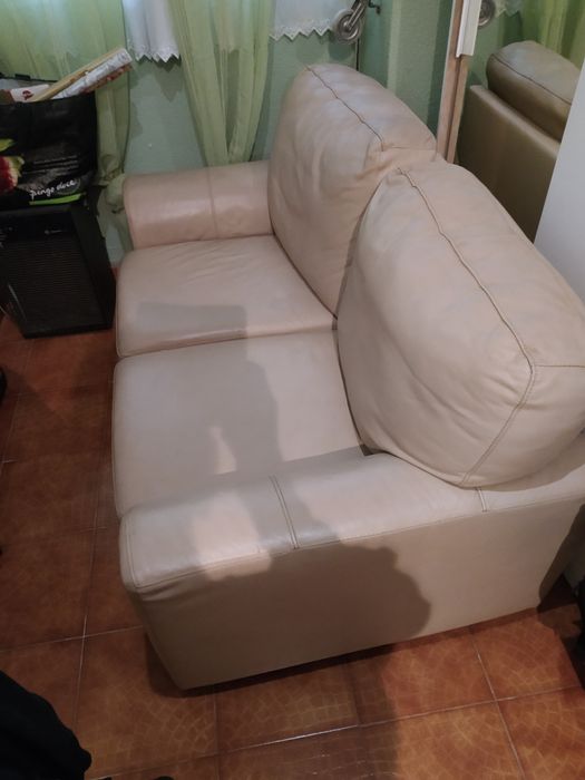 Sofá 2 lugares em bom estado