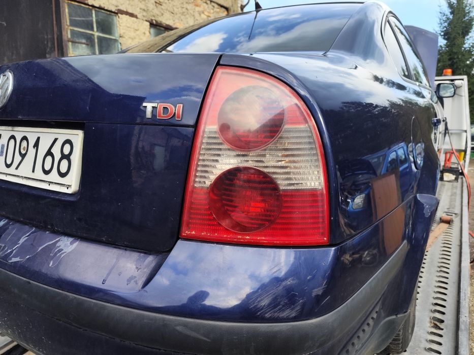 VW Passat B5 FL lift sedan, lampa prawy tył