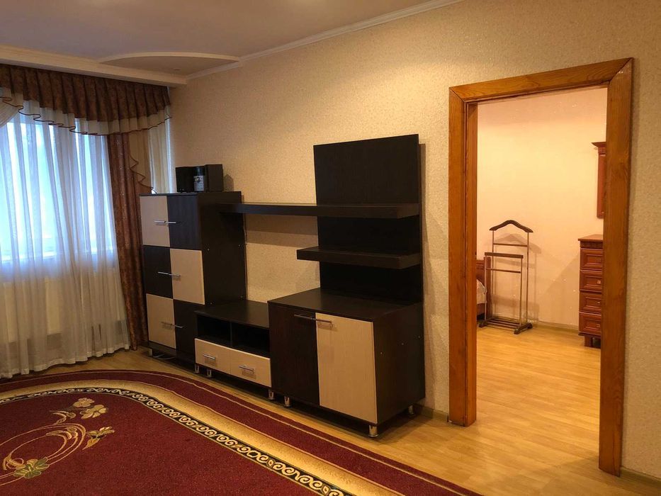 2к квартира  з АО в районі Сінного ринку