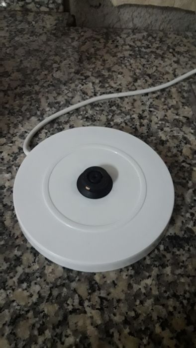 Chaleira / Jarro eléctrico avariado - para peças ou arranjo