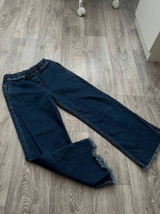 Джинсы на рост 134