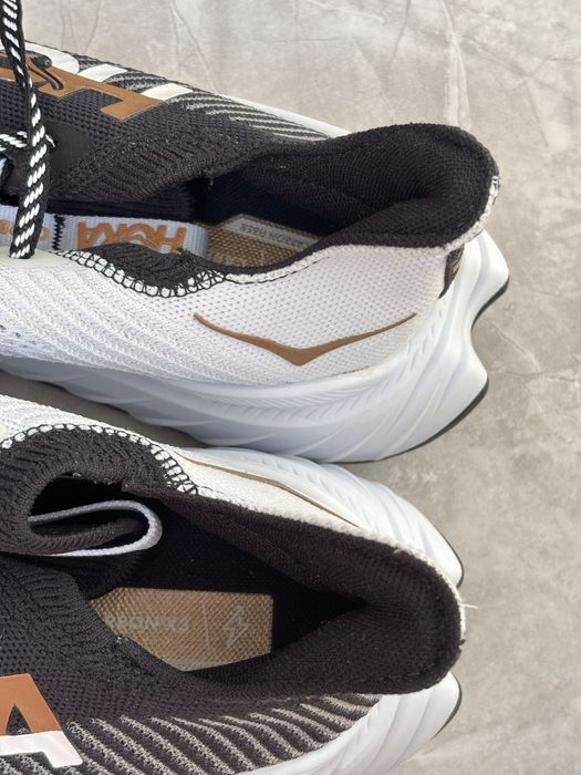 Hoka Carbon x 3