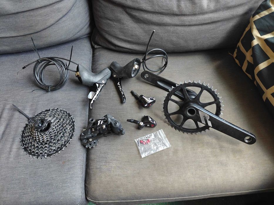 Pełna grupa napędowa Sram Apex 11s 11 rzędów hydrauliczne hamulce groupset