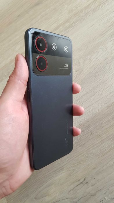 Є наложка без задатків. ZTE BLADE A54 8/128 GB + чохол.