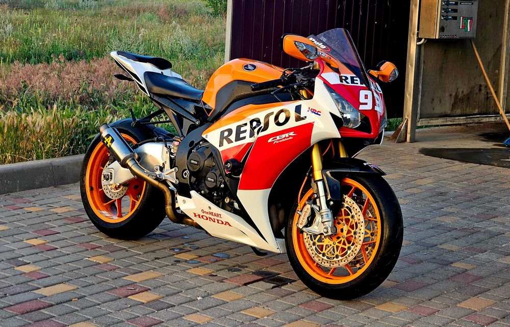 Honda cbr 1000 rr