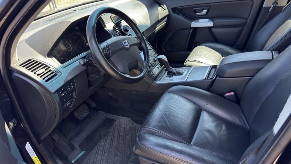 Volvo xc 90 повний привід