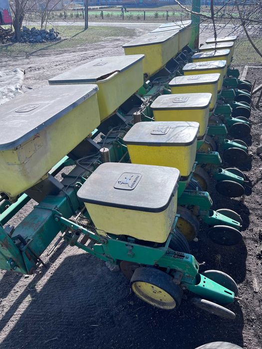 Сівалка John Deere 7000