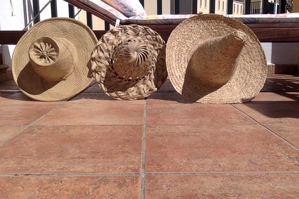 chapéus decorativos Moçambique, Cuba, Martinica