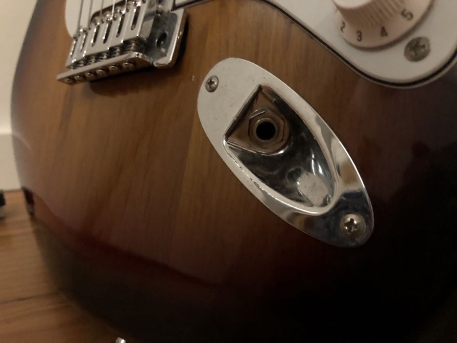 Guitarra Elétrica Reu