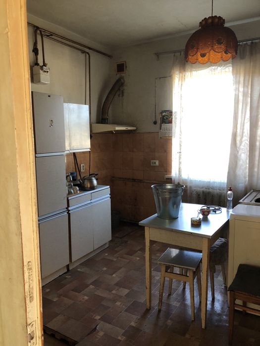 Будинок в м.Тараща центр 100 кв.м 4 кімнати
