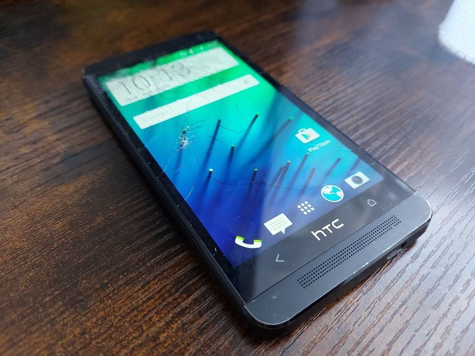 Telefon HTC One sprawny